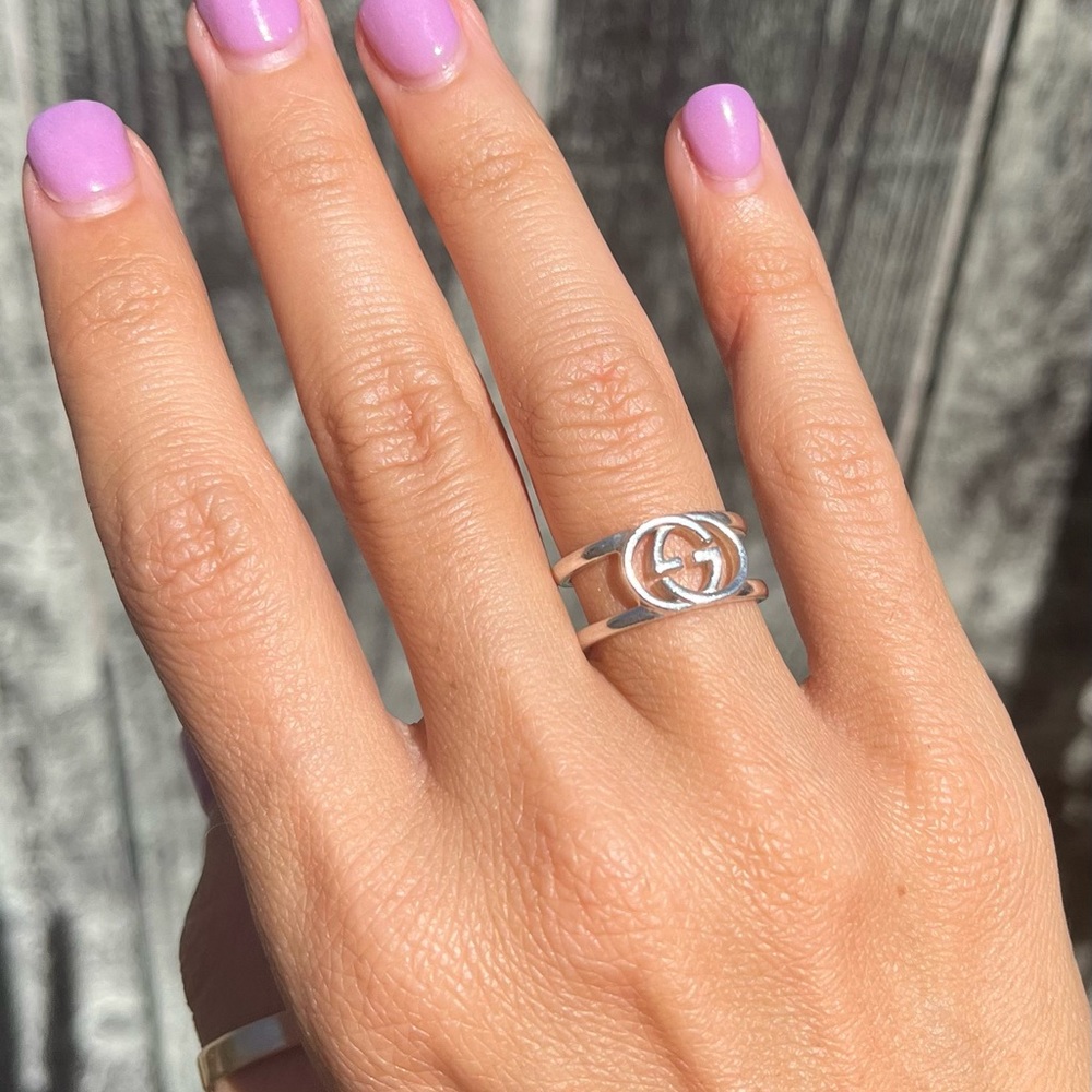 Silver Gucci Interlocking G Ring